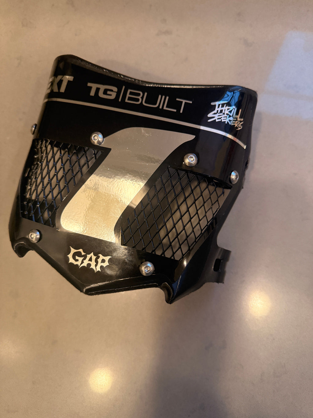 Vented plate